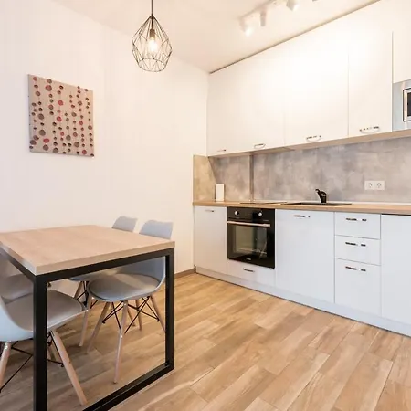 1-bedroom Flat In Azur Premium דירה